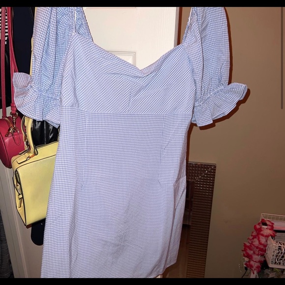 Lana puff sleeve mini dress (fashion nova) - Picture 1 of 2